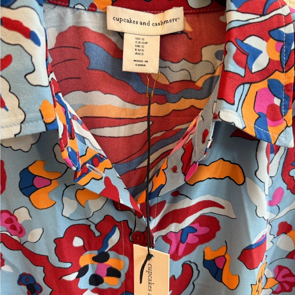 cupcakes & cashmere Colorful Patterned Tie-Front Blouse - Picture 2 of 8
